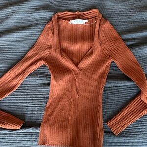 NWOT ASTR Terracotta Ribbed Knit Top